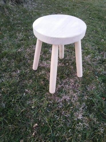 plasticne stolice sa metalnim nogama: Sa 4 noge
Fi 20. 1000 dinara
Fi 25. 950
Fi 30. 1100 — 1