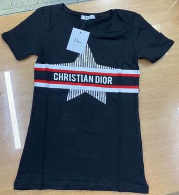 versace majice zenske: Zenske majice
S.m.l
1800 — 8