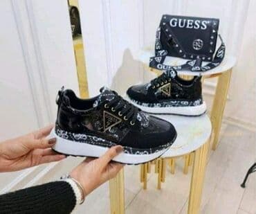 espadrile 37: 37 - 40
4400 — 1