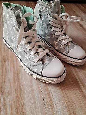 sandale na platformu metro: Sive patike visokog profila sa zvezdicama – Revolution - Model — 3