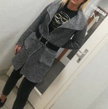 Tedy kaput
predivan
vrlo malo korišćen
besprekoran
odgovara vel s m na lalafo.rs Tedy kaput
predivan
vrlo malo korišćen
besprekoran
odgovara vel s m