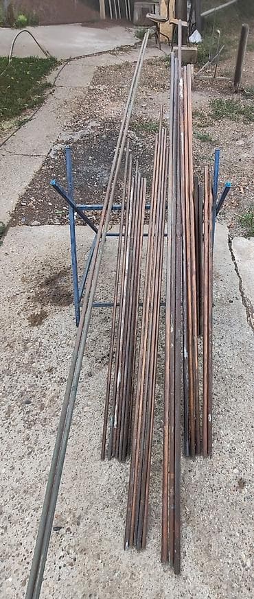 stari i stilski namestaj: -Fi 15x1mm ukupna dužina 19m, 12 komada od 1,3m do 2,05m -Fi — 1