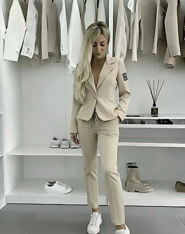 patike cipele: Ženski komplet sako + pantalone - Moderan, lagan komplet u više boja — 7