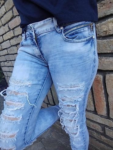 Farmerke: Ženske skinny farmerke, veličina M. - Boja: svetlo isprane (light — 2