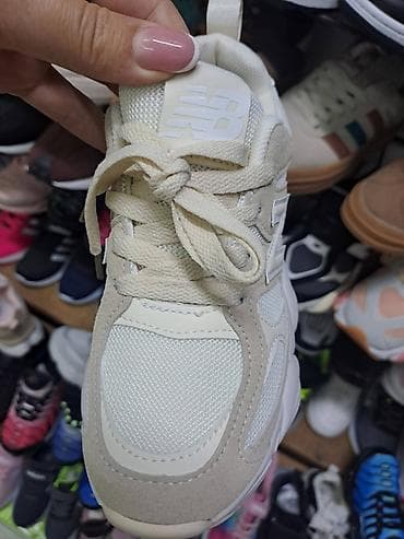 reebok beograd: Decije 31 do 36 
Cena 3500 din✅️ ⭐
dk — 2