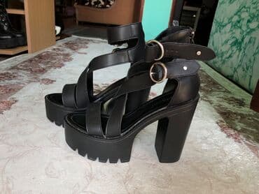 kargo pantalone h m: Sandals, 38 — 4