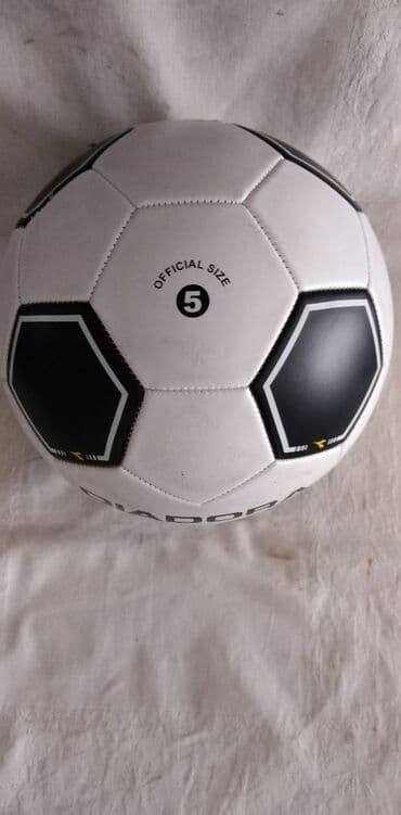 play time slicice fudbal: Lopta za fudbal Diadora br.5, 409 grama,kao nova — 2