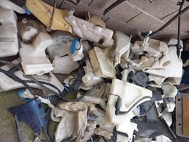 BOCA ZA ANTIFRIZ ZA AUDI A3, A4, A5 . OD 2002. DO 2009. GOD