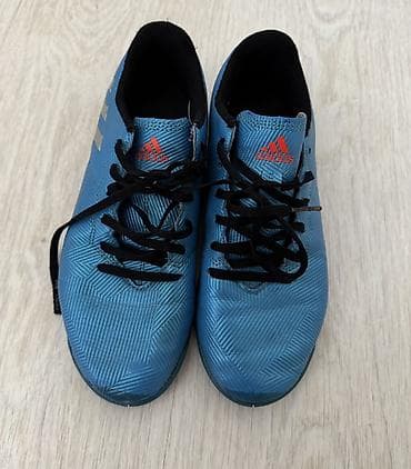 decija garderoba pepco: Patike za fudbal original Adidas.Za bolji pregled listajte slike — 1