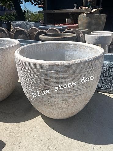 lock box za kljuceve: Velika dekorativna žardinjera od veštačkog kamena/betonske mešavine — 1