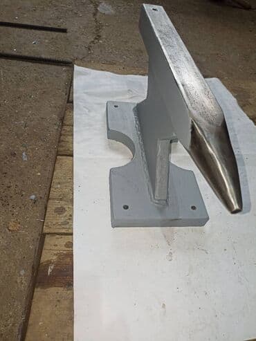 Agregati: Nakovanj sa slike, gornja šina četvrtka 40 mm x 40 mm dužine 400 mm — 2