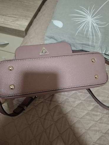 ecco zenske patike: GUESS ženska torba preko ramena - Model: preklopna crossbody torba sa — 2