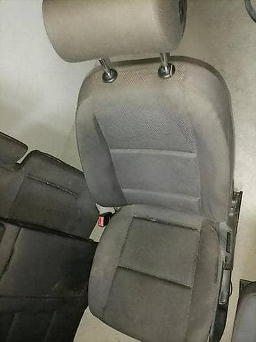 mreza za auto stakla: ENTERIJER ZA AUDI A4 OD 2001. DO 2009. GOD. | Far — 1