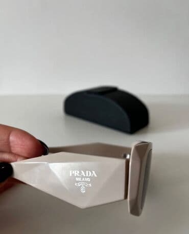 mint sako: Naocare kupljene u inostranstvu, original naravno. Cena im je inace — 2