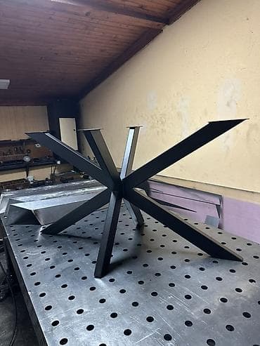komode za lavabo: Čelično postolje za sto – “pauk” konstrukcija - Materijal — 1