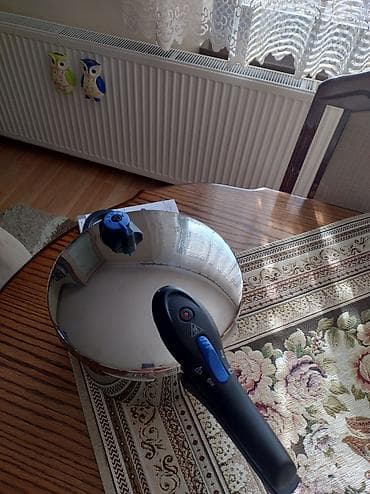 Ostala kuhinjska oprema: LIVARNO Home ekspres lonac (Pressure Cooker)Potpuno nov, (samo jednom — 3