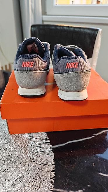 ccc obuća online: Nike MD Runner 2 – dečije patike sa čičak trakama - Model: Nike MD — 3
