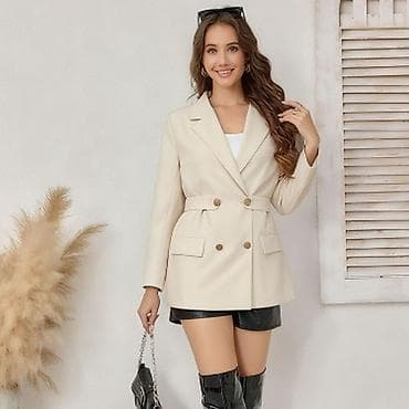 Women's Sweatshirts: Ženski elegantni blejzer sa pojasnim umecima i dvorednim kopčanjem. - — 4