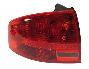 STOP SVETLO LEVO B7 LIMUZINA ZA AUDI A4 OD 2004. DO 2008. GOD. |