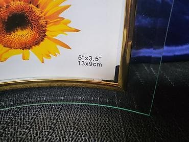 Prehrambeni proizvodi: Stakleni nov ram za sliku. Sve na ramu je odsjaj od svetla. Ram — 5