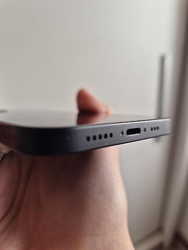 amity pec cena: IPhone 12/ 128GB. Battery health: 90%. Boja: crna Sve funkcioniše — 6