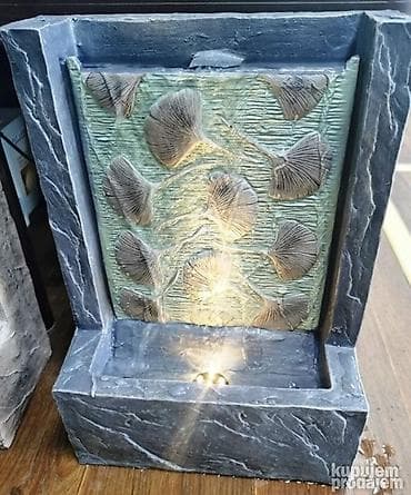 Prelepa fontana Prelepa dekorativna fontana za kucu I dvoriste