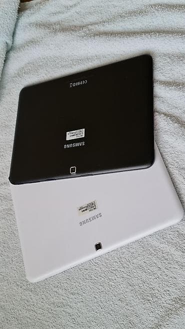 tablet 10 inca: Samsung Galaxy Tab 4 – dva komada, 10.1-inča - Model: Samsung Galaxy — 4