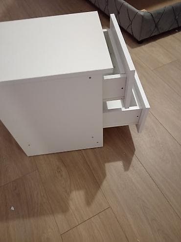 hrast namestaj sombor: Set od dve noćne komode – bela boja, moderan minimalistički dizajn. - — 3