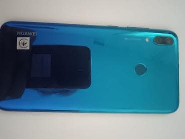 uredjaj koji pretvara tv u smart: Huawei pametni telefon – plava boja - Ekran: veliki displej sa — 4