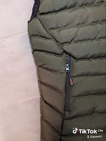 Coats and trench coats: Muški prsluci. S-XXL - Boje: tamno maslinasta i crna - Zatvaranje — 4