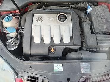 gumeni opanci cena: Volkswagen Golf V – hečbek, 5 vrata, crvena boja. Motor TDI dizel — 9