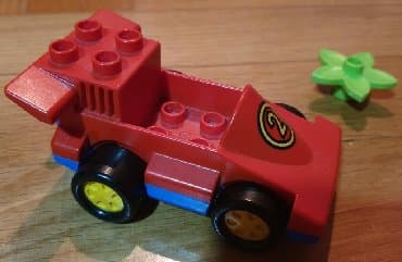jagodica bobica igracka: Lego duplo automobilcic auto igracka formula original. Cvet gratis — 3