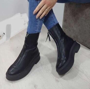 grubin obuca beograd: High boots — 10