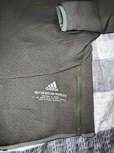 3 decembar duks: ADIDAS top model duksa sa miš rukavima vel. S kao jaknica je. NOVO — 6