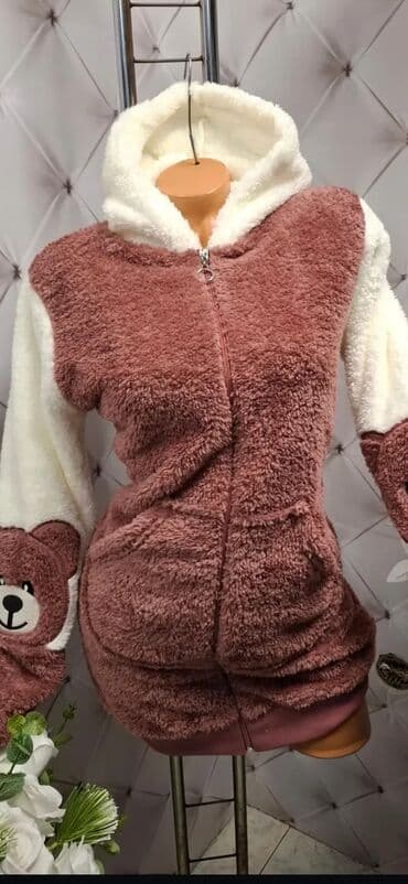 Women's Sweatsuits: Cebasti duksevi 2200din — 3