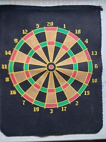 Pikado dia.oko 27 cm. za magnetne strelice,polovno na lalafo.rs Pikado dia.oko 27 cm. za magnetne strelice,polovno