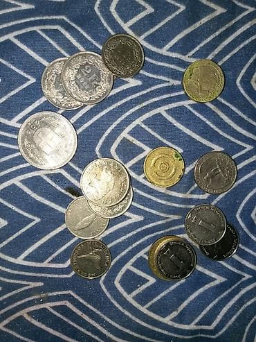 from cela serija sa prevodom: Kolekcija stranih kovanica i novčanica – mešovita serija iz više — 1