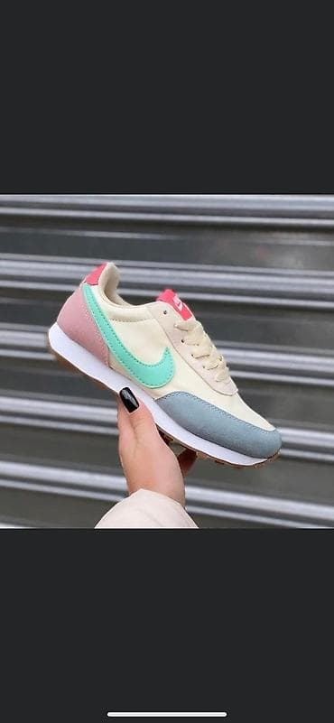 premiata 39: Patike — 3