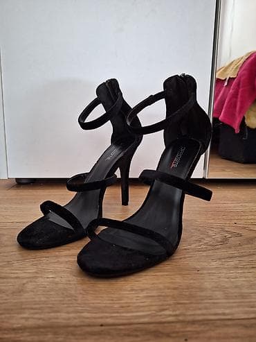 Prelepe, udobne, zenstvene stikle broj 40 😍 — 6