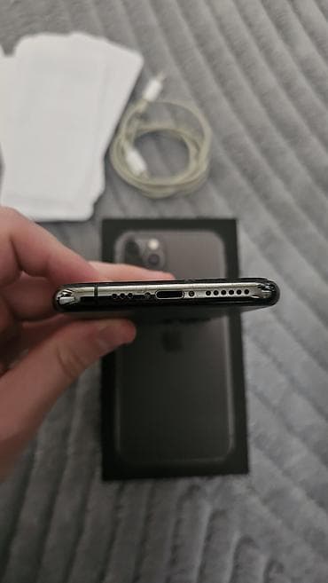 polovni laptopovi do 200 evra: Apple iPhone 11 Pro sa dodatnom opremom - Model: iPhone 11 Pro — 10