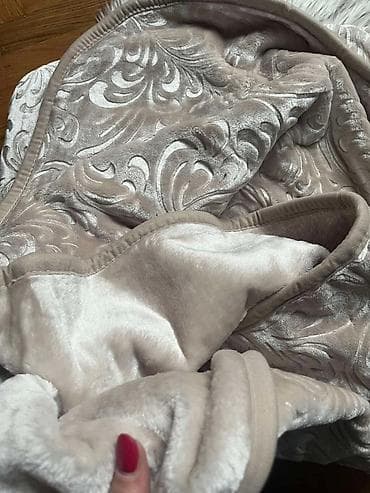 pokrivac: 02. ✨ Singl i bracna ćebad✨ Dimenzije-160*220 Cena 4100 din — 7