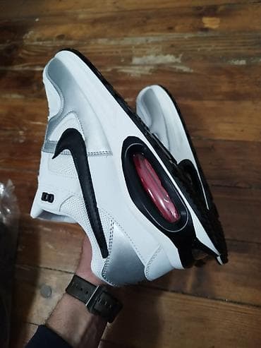 air force 1 zenske bele: Nike air 
41-46
3.300 — 10