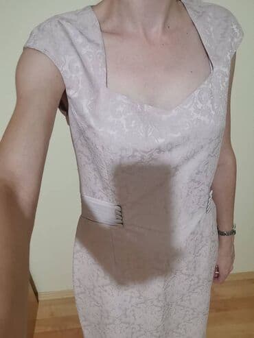 haljine elipsa cene: Bež elegantna haljina L. Kao nova, u savršenom stanju. Piše da je — 2