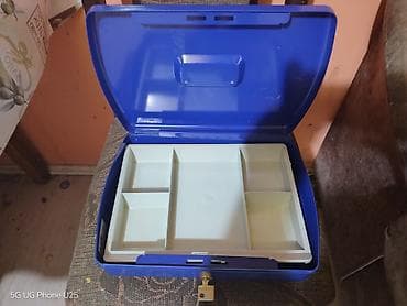 ram pumpa za vodu: Metalna kasa za novac sa bravom i uloškom za sitan novac - Materijal — 2