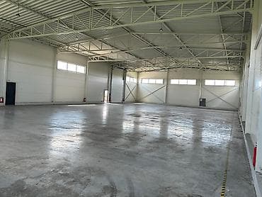 Poslovni prostor: Lokacija: Ovča, Beograd (u blizini obilaznice) Površina: od 100m² - — 3