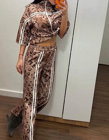 roze kozna jakna: Trenerke komplet sportsko/šik set sa leopard printom. Gornji deo visok — 6