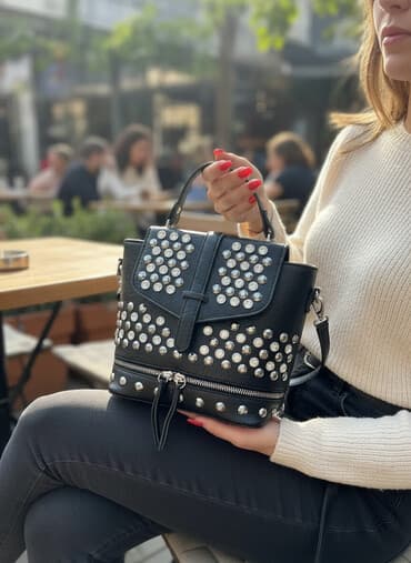 valentino crna torbica: Torba 2u1,moze biti ranac, moze torbica za na rame ili u ruci da se — 1