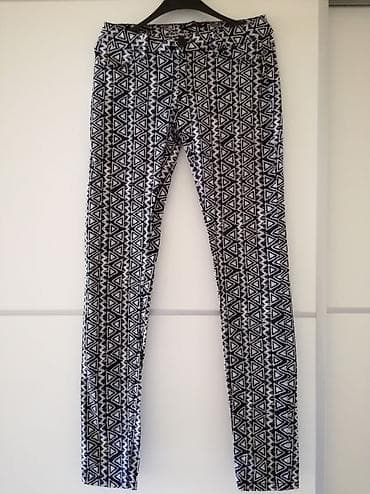 Velicina xs, FB sister. Dužina 96, dubina napred 19, poluobim struka