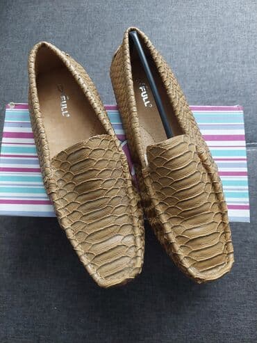 Loafers: Loafers, 37 — 1
