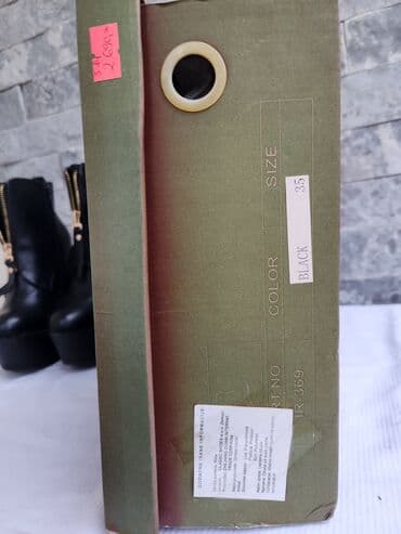 High boots: High boots, 35 — 2